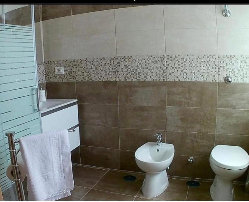 Camera Matrimoniale con Bagno Privato